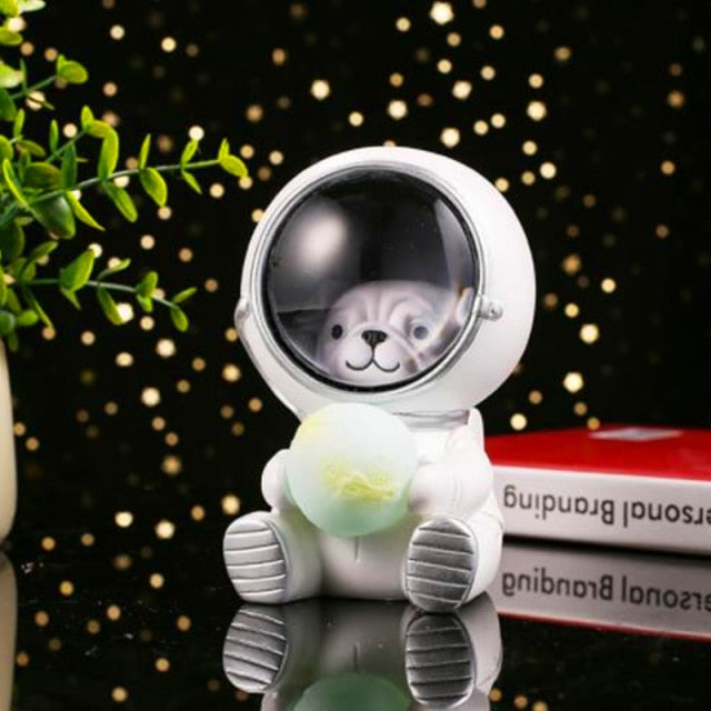 LED Creative Cute Pet Astronaut Night Light - GadiGadPlus.com